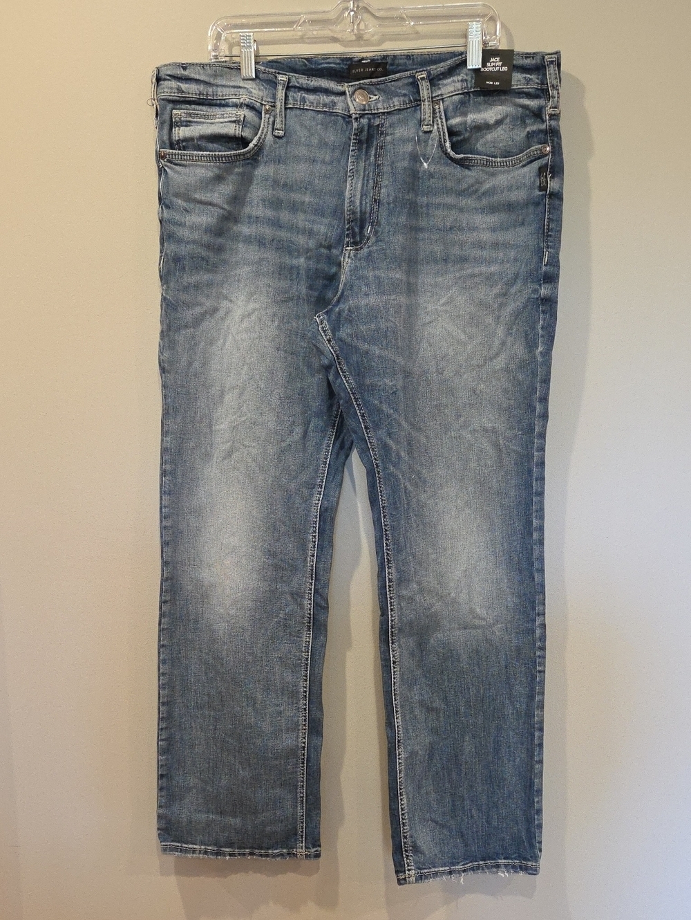SILVER JEANS Men's Jace Slim Fit Bootleg Jeans